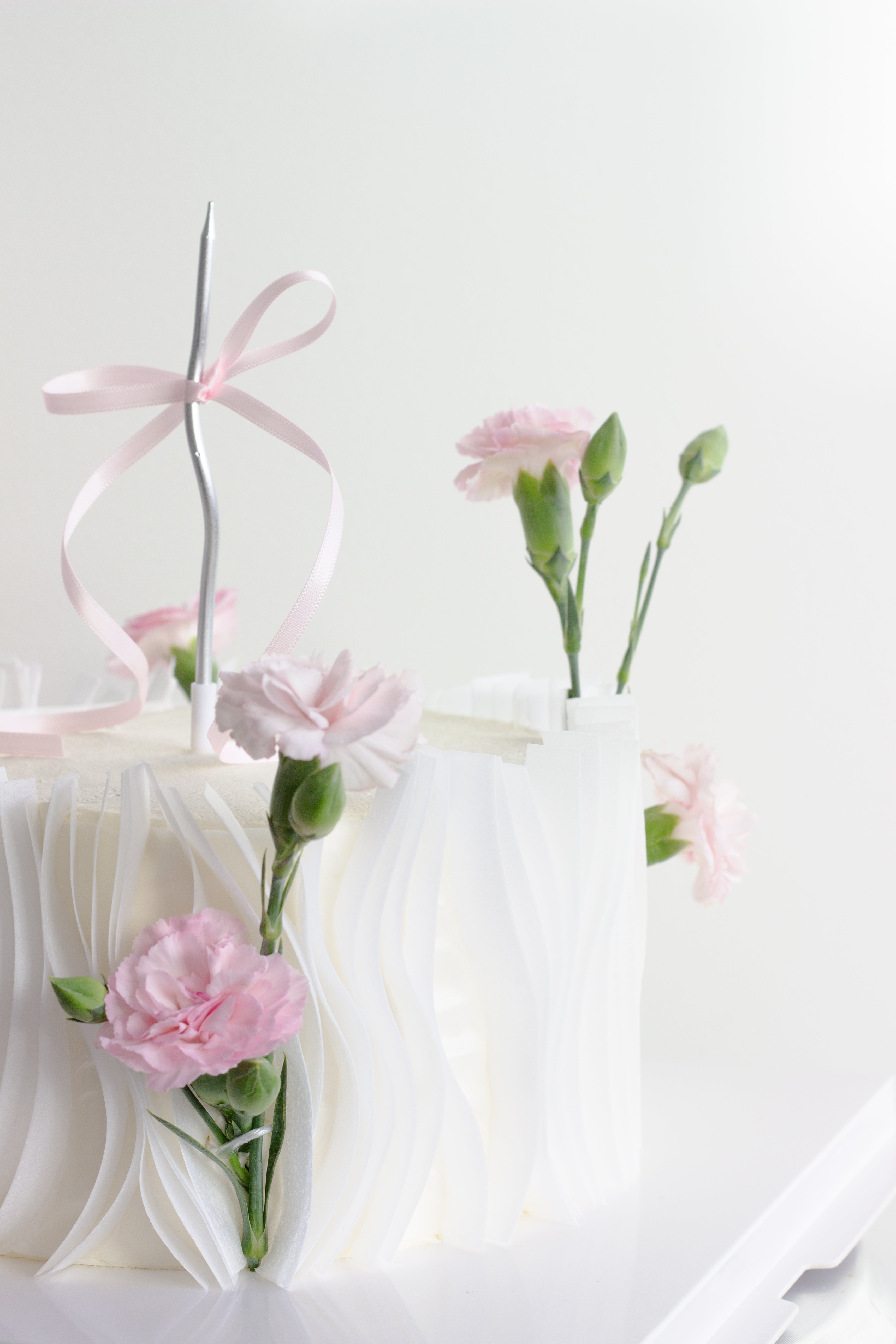 Flower cake - soft pink carnation