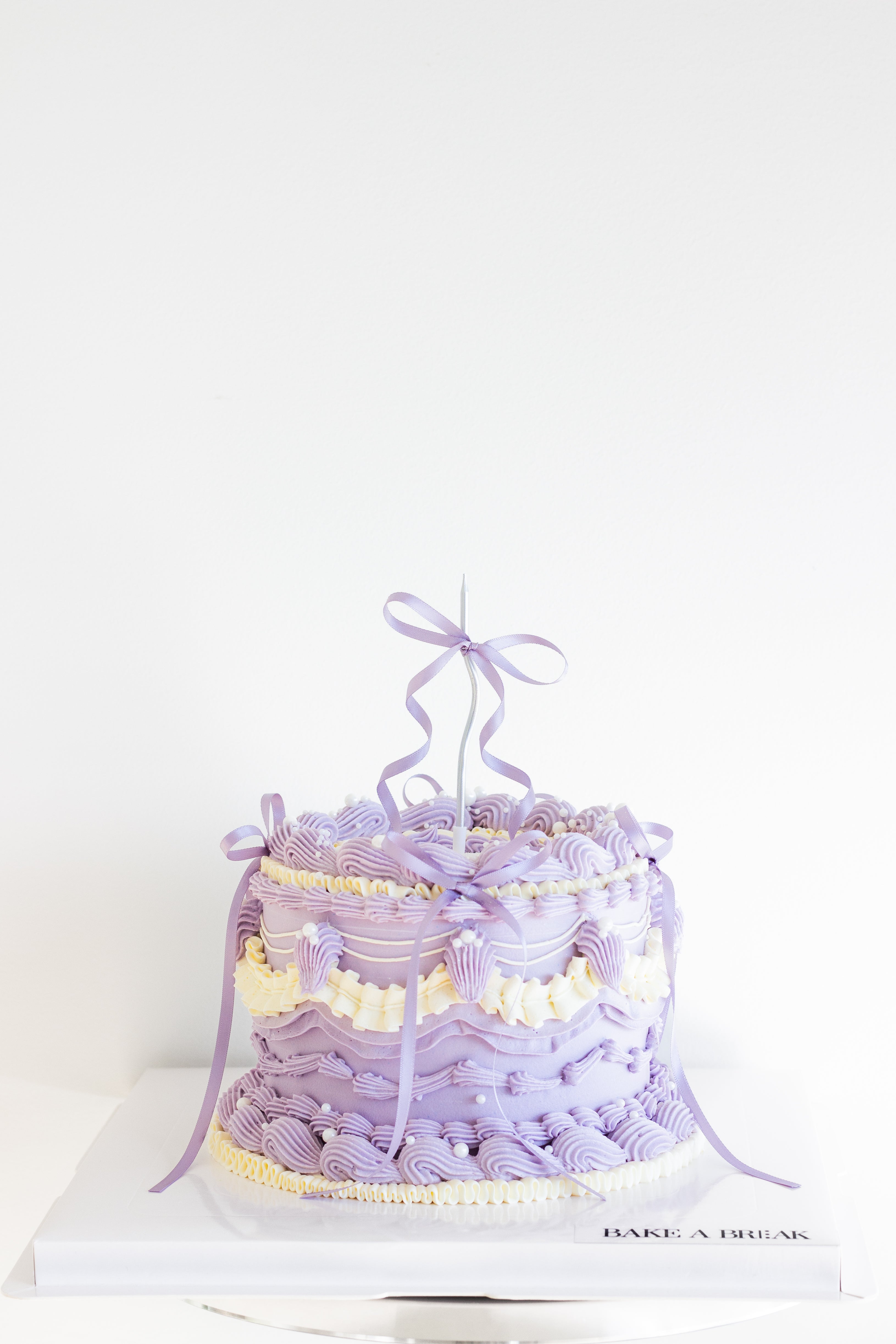 Vintage Cake (round)