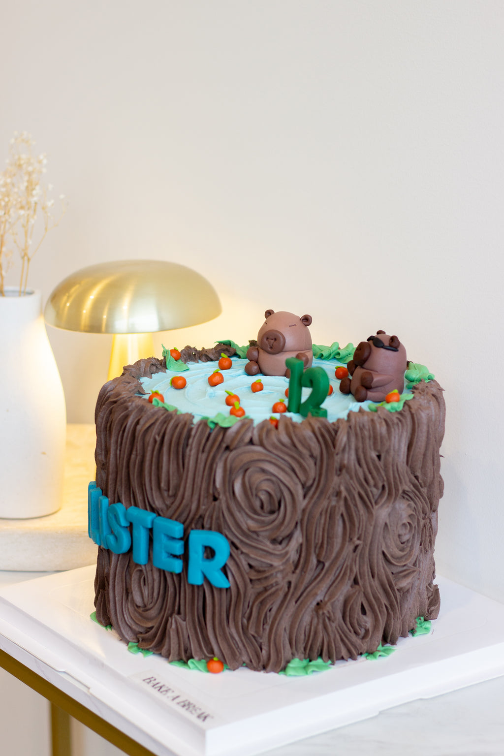 Capybara Cake