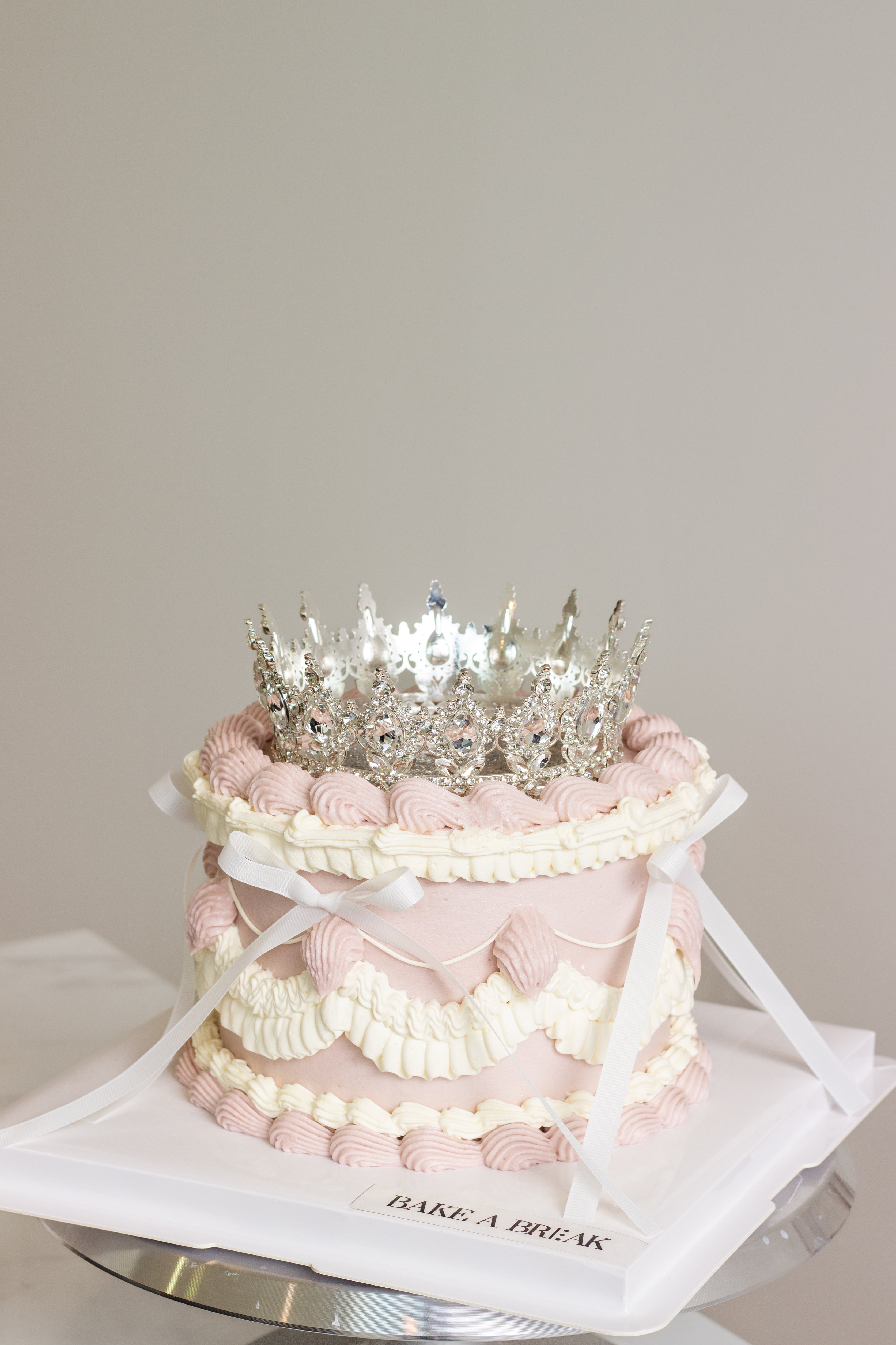 Crown cake