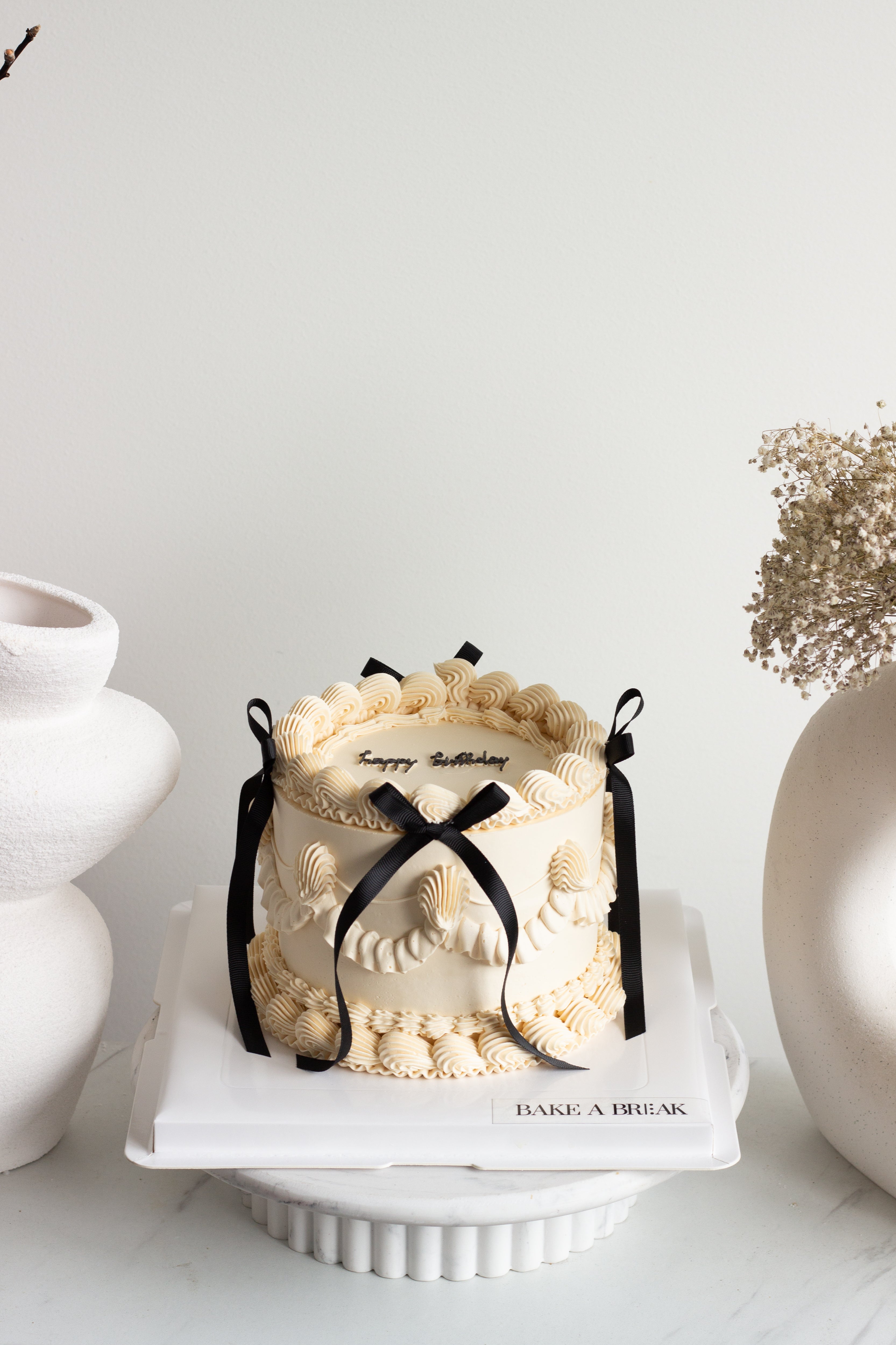 Minimalist Vintage (round)