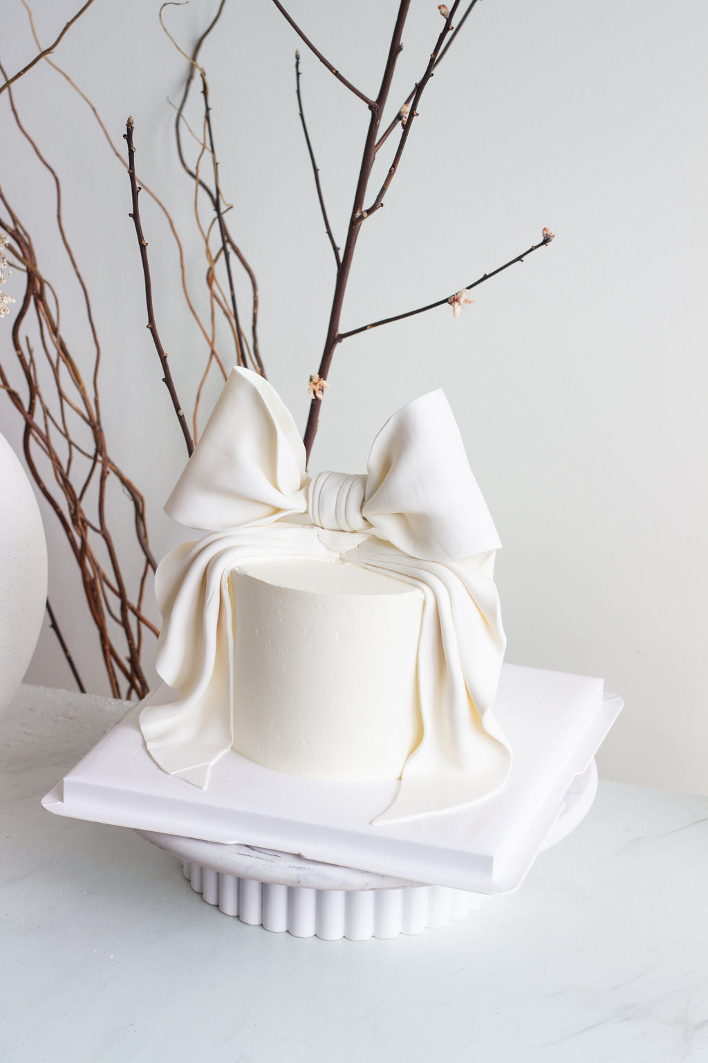 Bow Cake