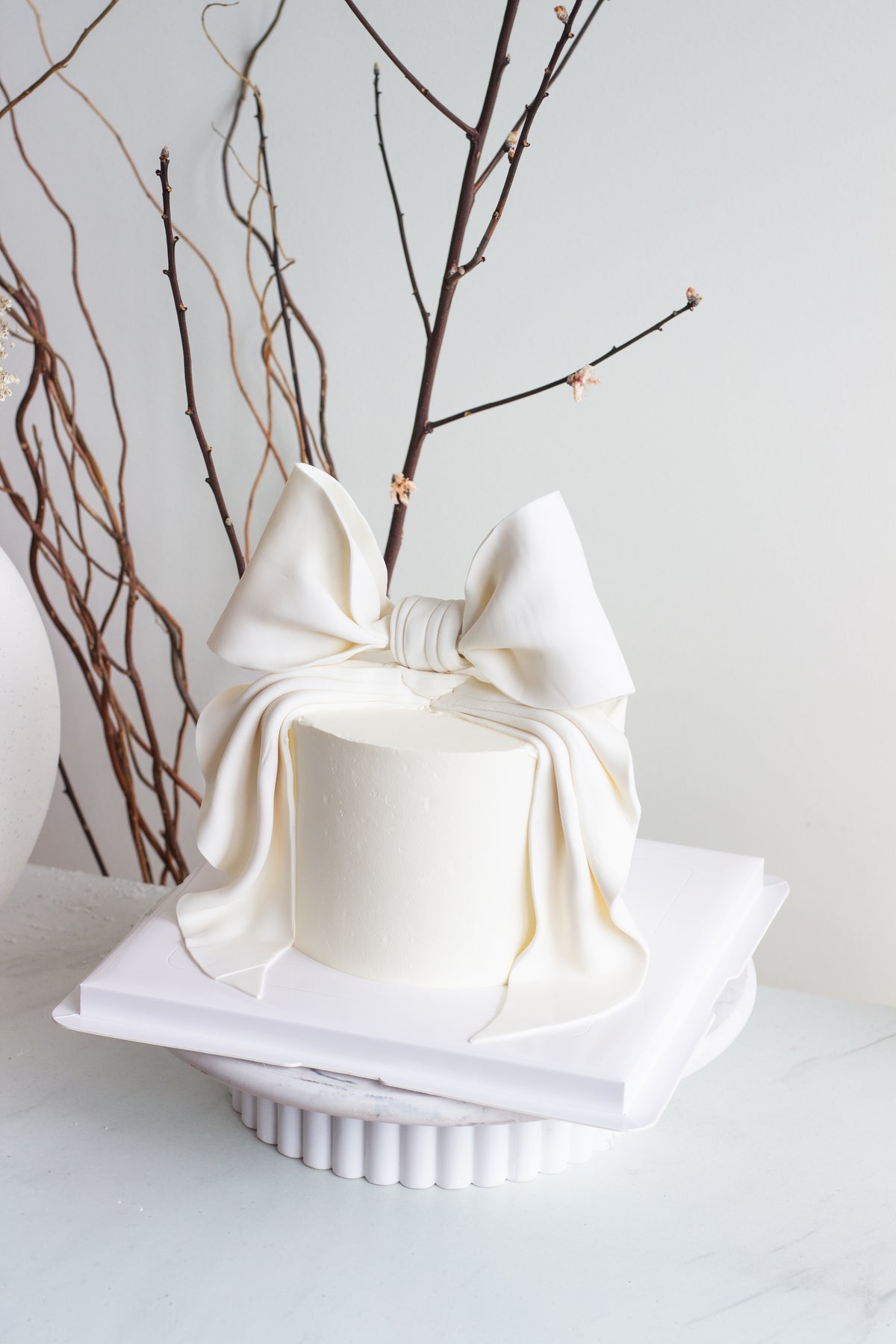 Bow Cake
